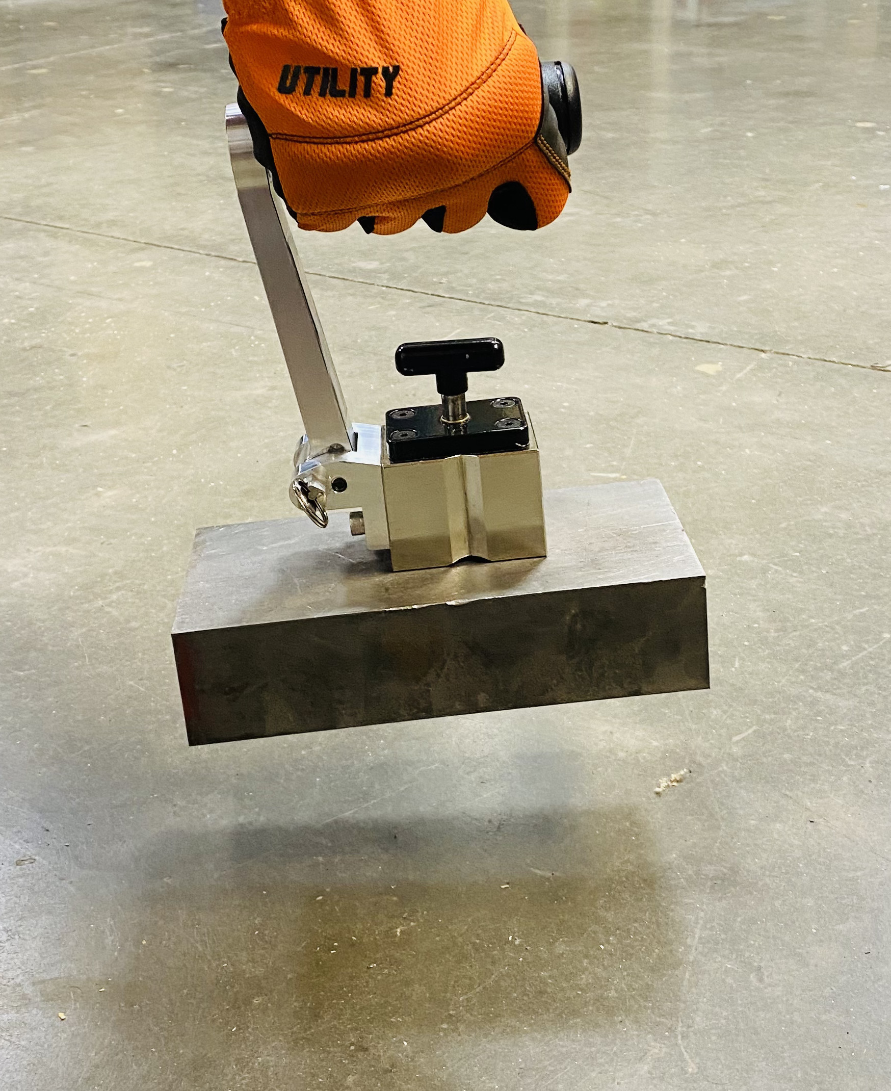 no-touch magnetic material handling magnet lifting, holding and positioning