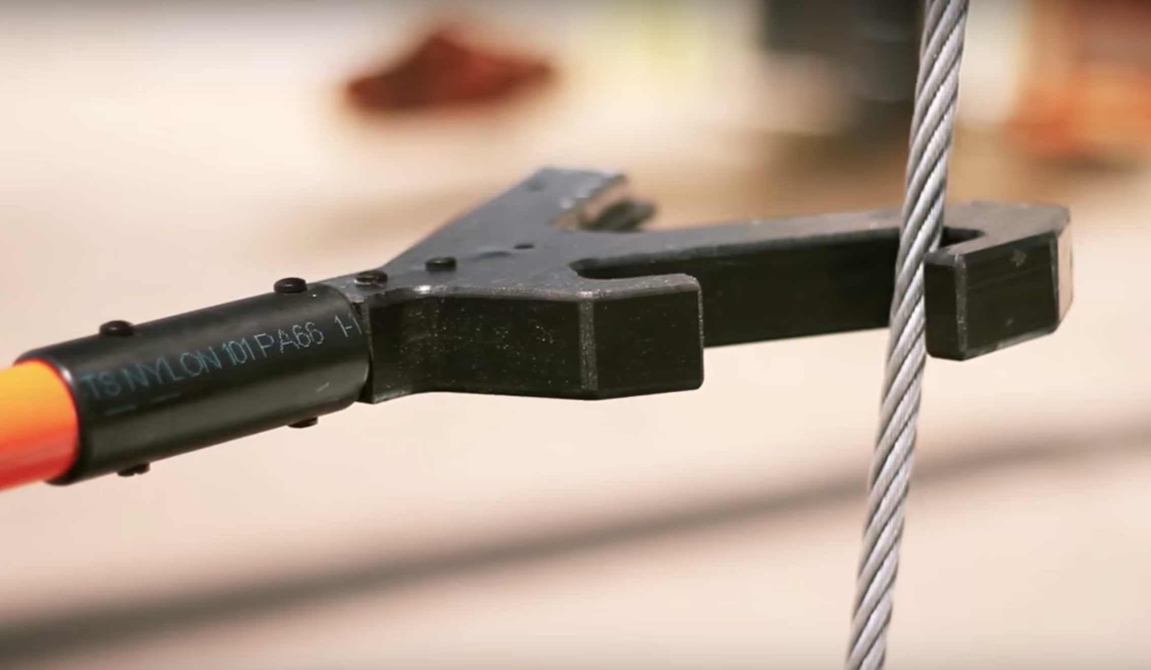 ShoveIt HandsFree, NoTouch Hand Safety Tool for Push, Pull Load